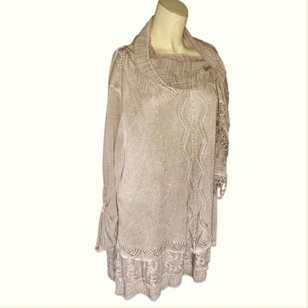 Simply Couture Creamy Beige Layred Crocheted Lace Fabric Blouse & Scarf
